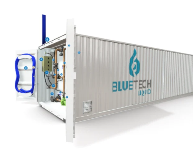 Guindaste posicionando contêiner modular de tratamento