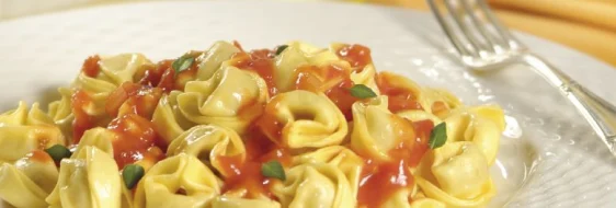Agnoline ao molho de tomate